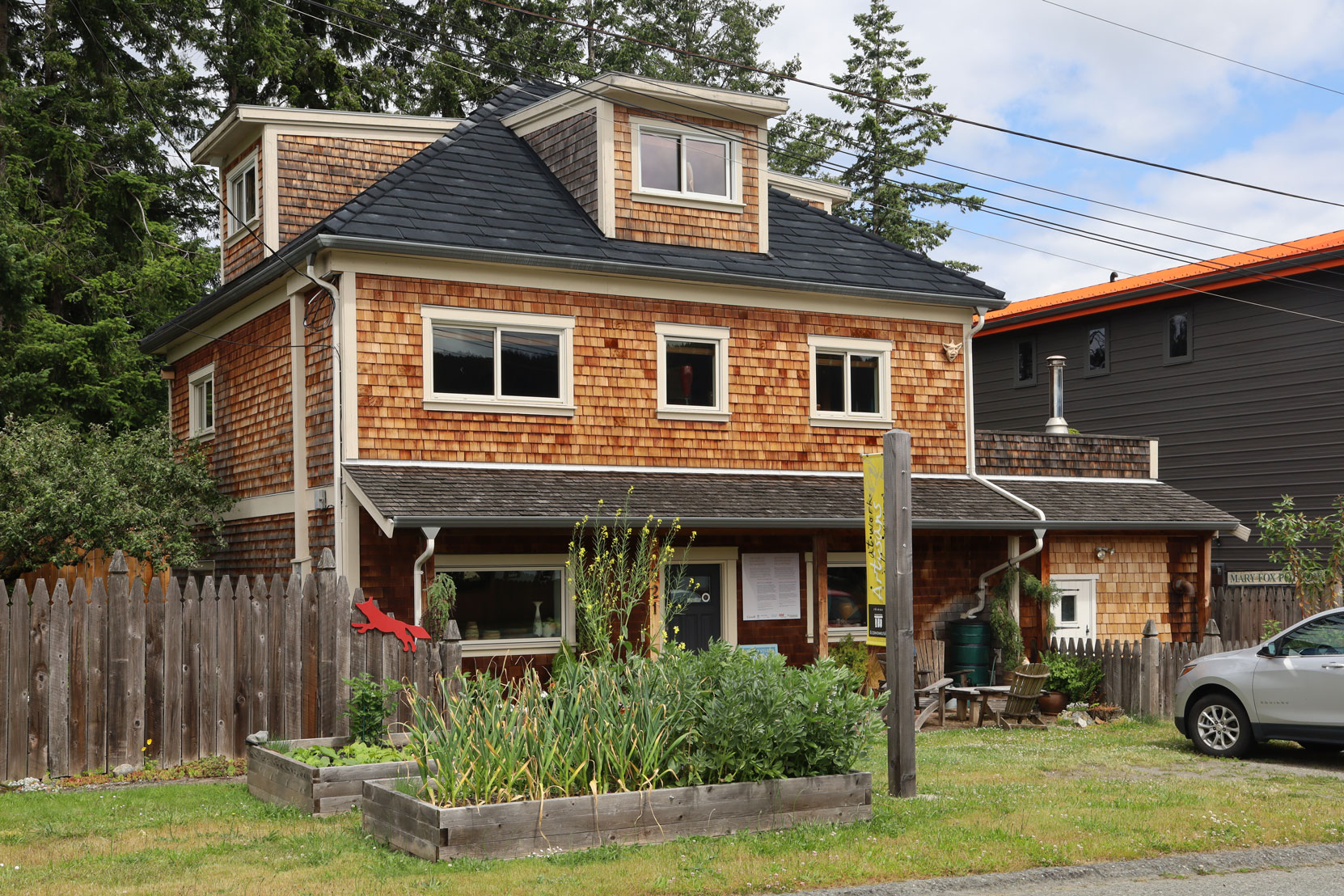 321 3rd Avenue, built in 1910 (photo: Mark Anderson)